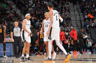 球还是快速 球还是快速