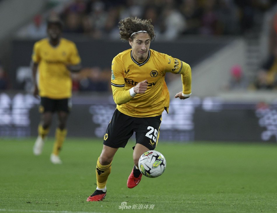 演了一出足 演了一出足