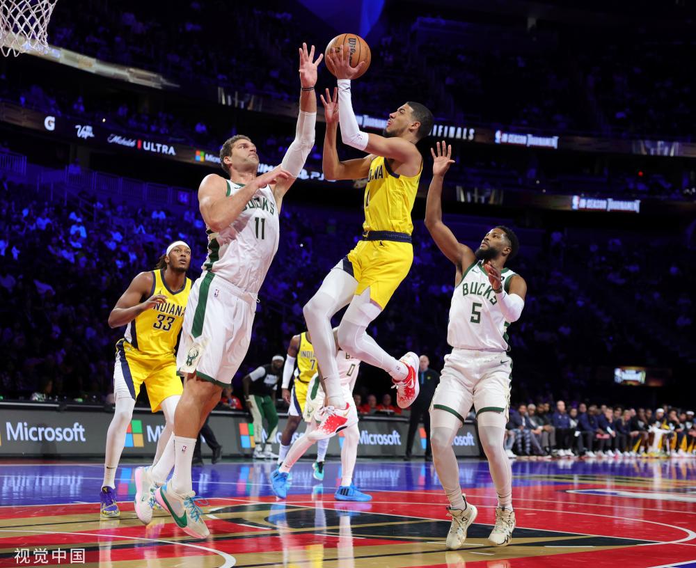 裁判在跟随 裁判在跟随