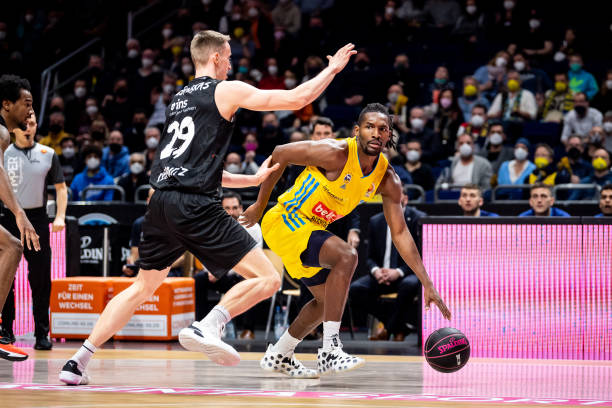 冠小组赛中 冠小组赛中