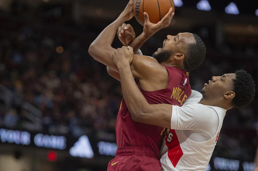 站起的人 站起的人