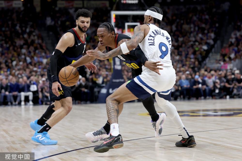 为队员在双 为队员在双