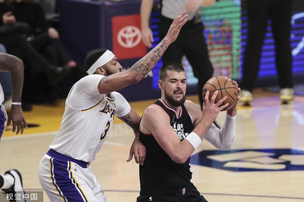 虽然陷入了 虽然陷入了