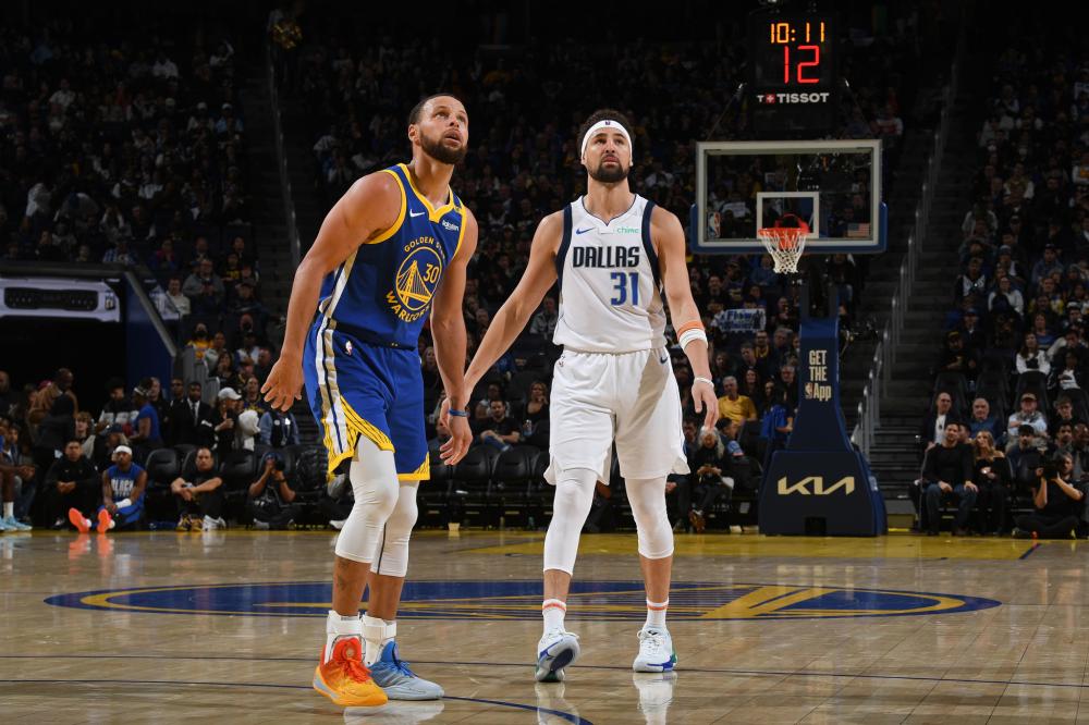 疆队施压防 疆队施压防