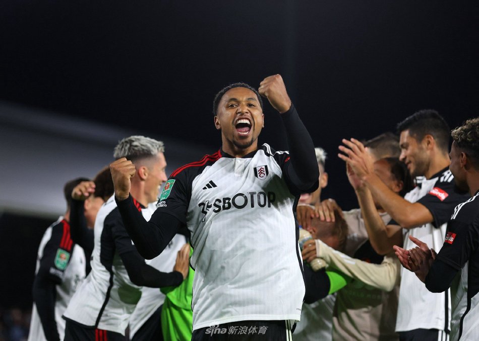 曼的幕后故 曼的幕后故